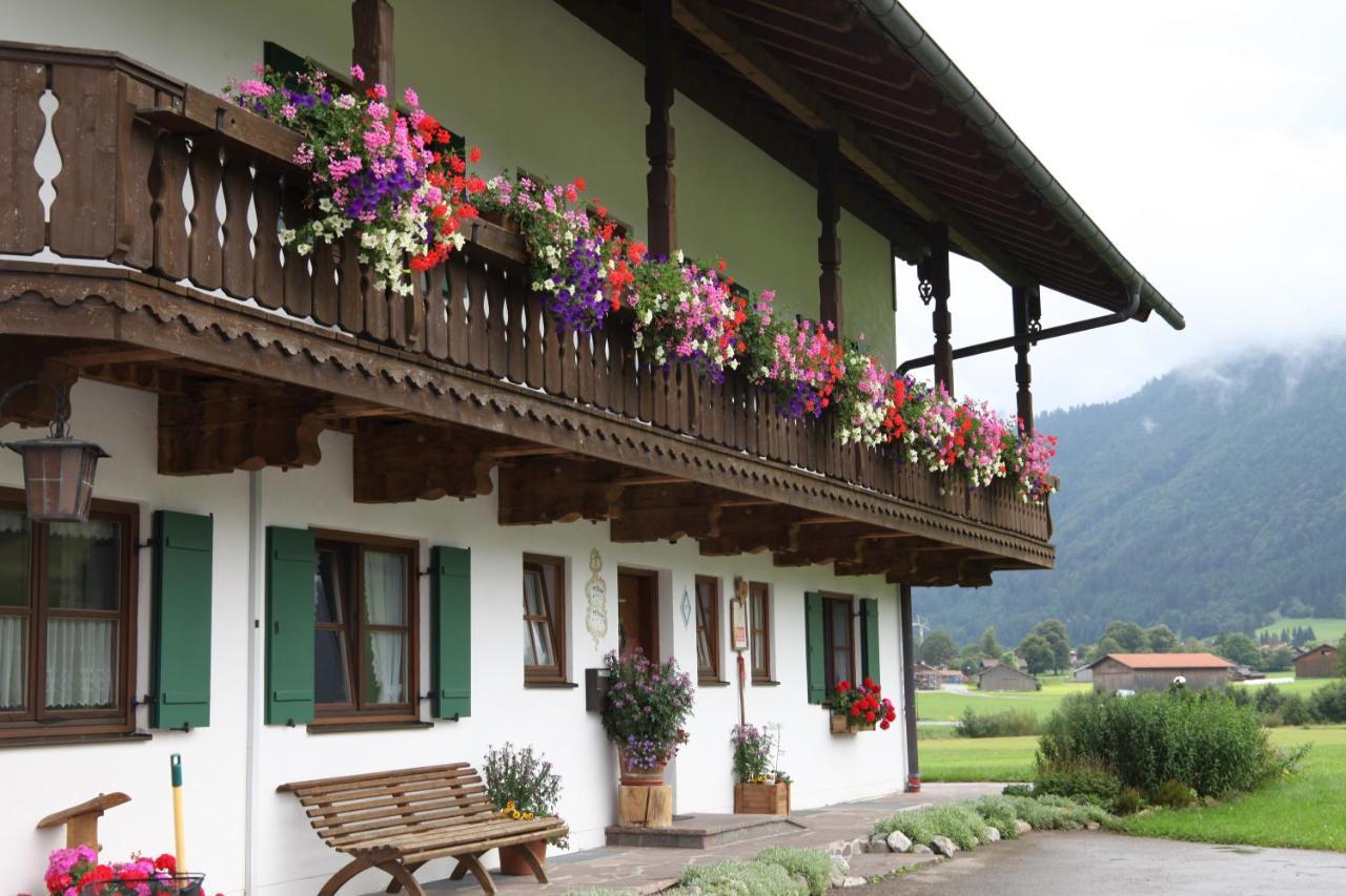 Gaestehaus-Bauernhof Buchwieser อุนเทอร์อัมเมอร์เกา ภายนอก รูปภาพ